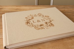 Vintage Adara con grabado y trasera Vereda